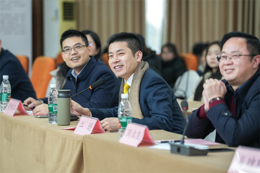 第四届“江琎奖学金” | AG贵宾会医药江琎寄语母校学子：“读书是最好的享受”