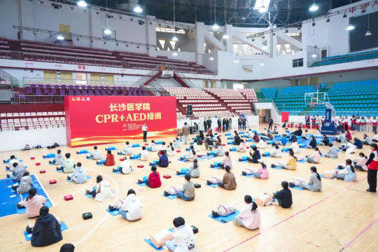 救命技能get√！这里有1000人变身“生命卫士”！